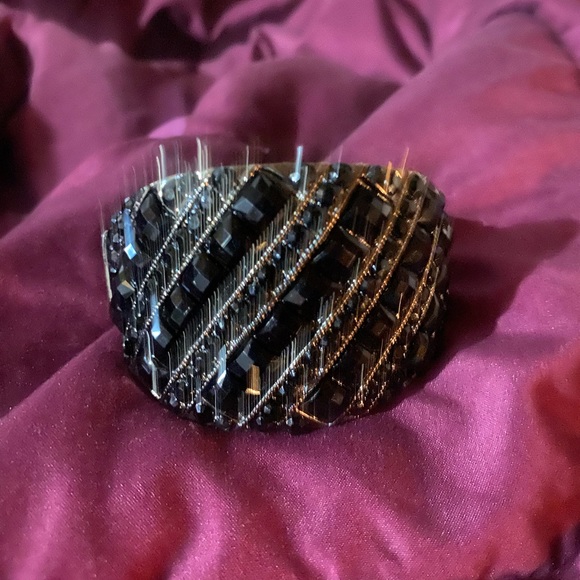 Black bangle bracelet with opening - Picture 2 of 3